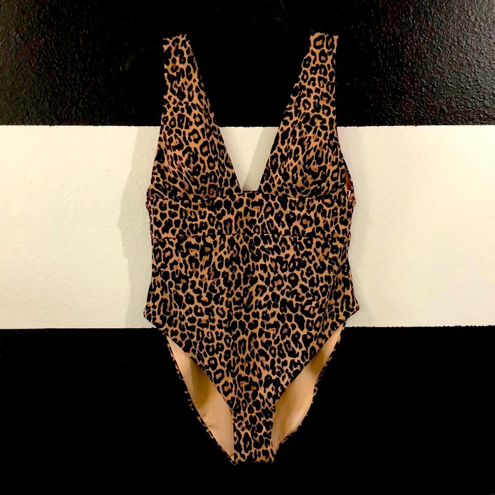 NWOT Cheetah Print Swimsuit